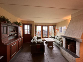 Central Apartment with Garage, Views, Ski in and out